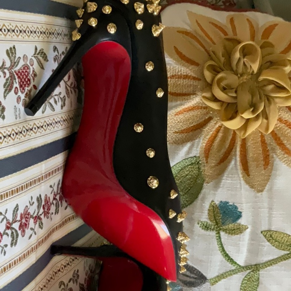 Christian Louboutin black and golden metal heels size 37 narrow